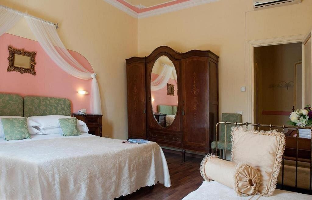 Hotel Marchionni Dal 1923 Viareggio Bagian luar foto